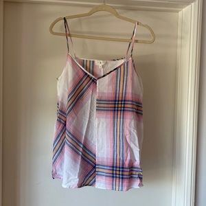 Lightweight cute summer top.